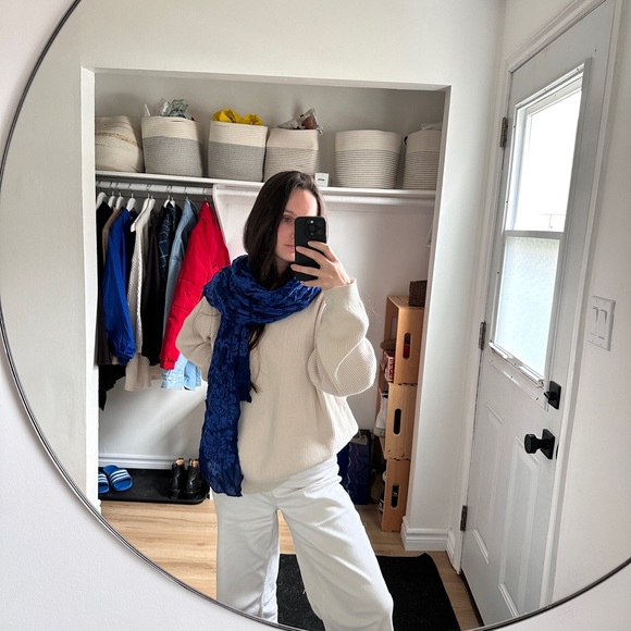 *Blue Floral Victoria Style Scarf - Picture 2 of 4